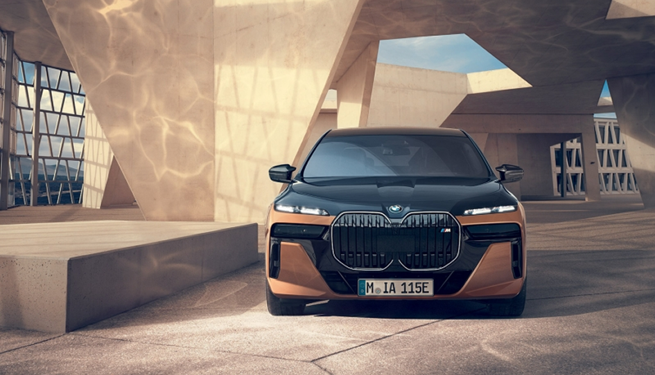 bmw-serie-m-i7-m70-xdrive-1-1141.jpg