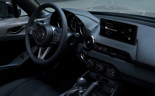 mx-5_rf_primeline_centerdisplay_lhd_1800x1124.avif