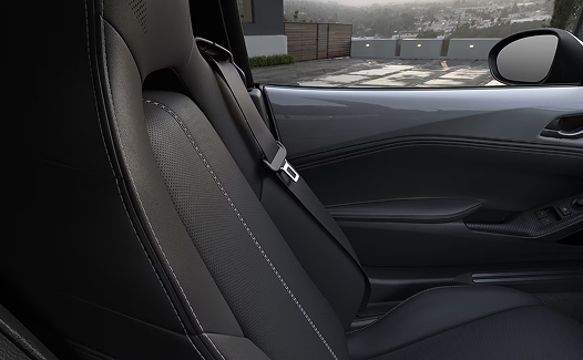 mx-5_interior_gallery_carousel_01_lhd_1836x1032.jpeg